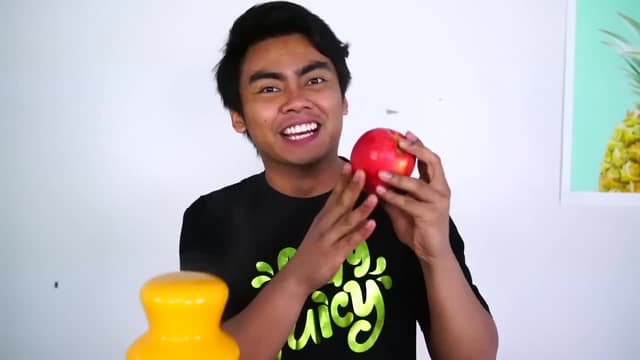 S03:E11 - Uncle Grandpa's Roller Coaster / Cheese Fondue Challenge