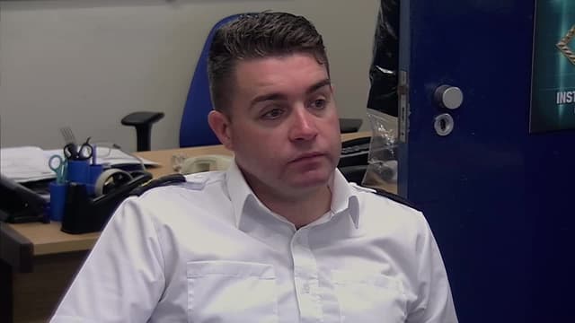 S01:E08 - In the Navy?