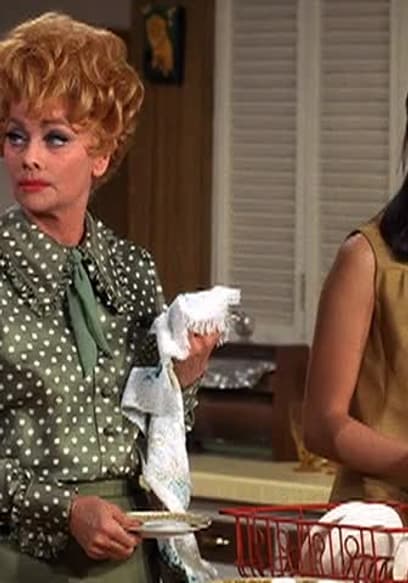 S01:E24 - Lucy Helps Craig Get a Drivers License poster