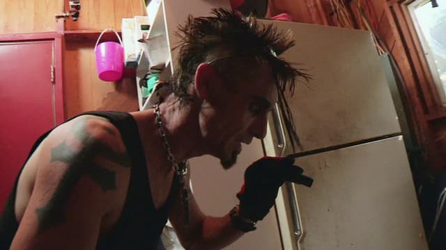 S06:E03 - Monsters in the Closet