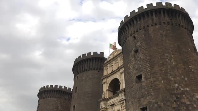 S01:E04 - ¡Arena para gatos, luces de neón, Wishbone y más!