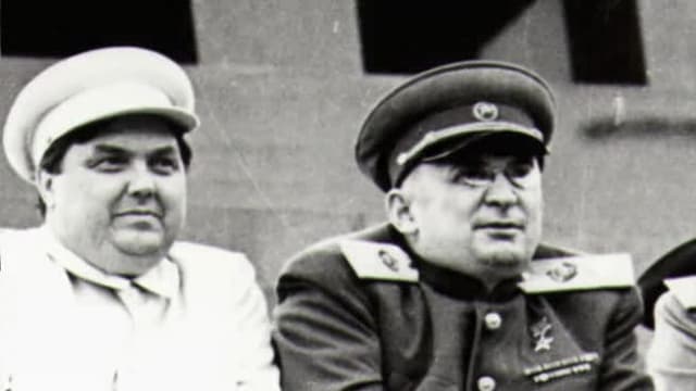 S01:E33 - The Hunt for Atomic Secrets