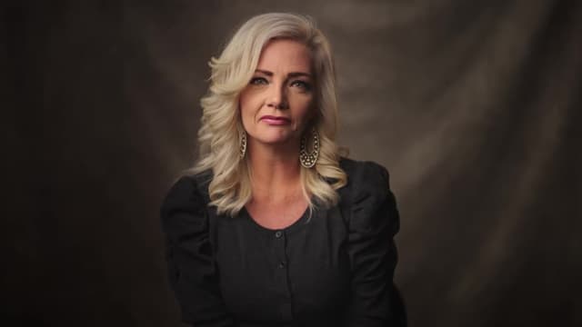 S01:E01 - Danger at the Door