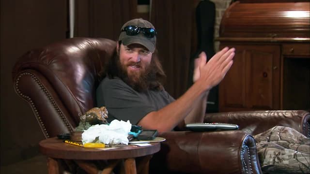 S04:E04 - A-Jase-Ent Living