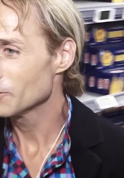 S01:E03 - Shopping poster