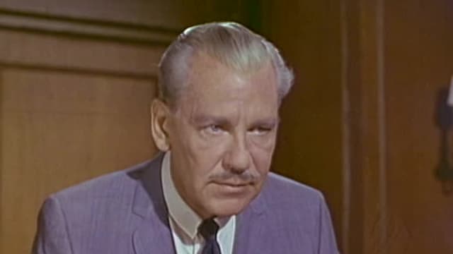 S04:E03 - The Flagpole