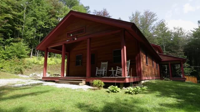 S02:E05 - Green Mountains Dream Cabin
