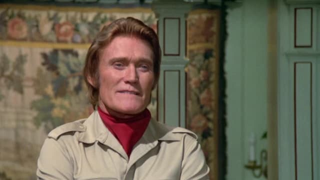 S05:E14 - Sitting Duck / Sweet Suzi Swann