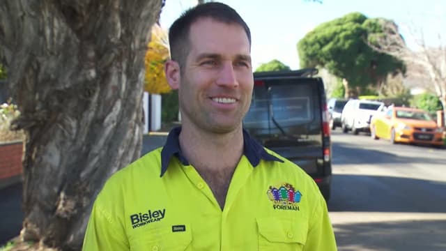 S14:E44 - Studio and Garage Reveal