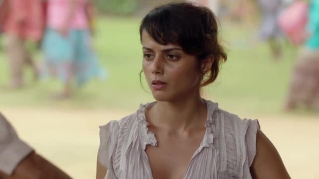 S02:E01 - Episode 1