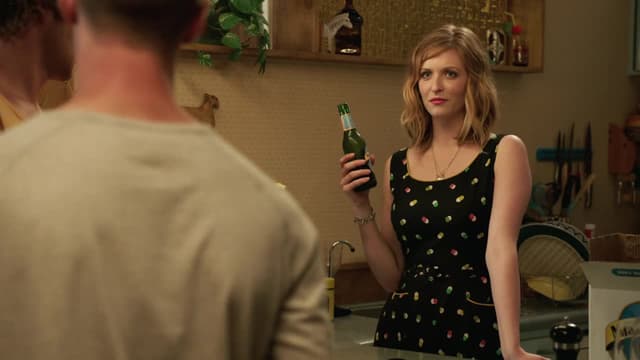 S05:E01 - The Witch Is Back