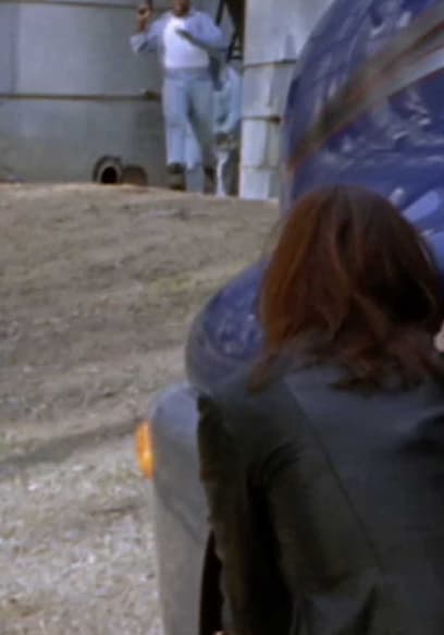 S01:E19 - Con Truck poster