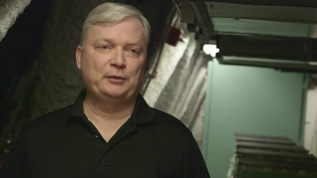 S01:E06 - Behemoths of the Bush