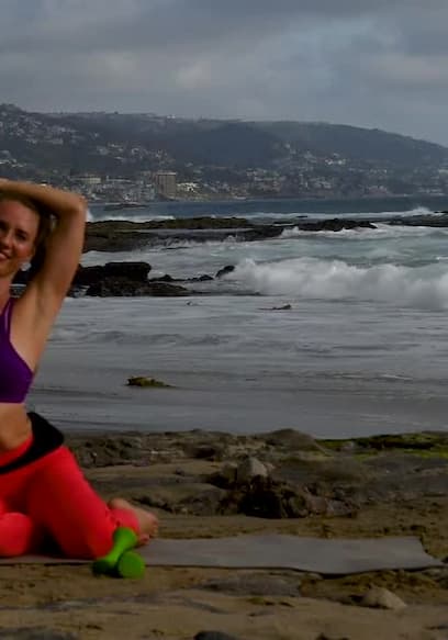 S01:E14 - Alice Sculpted Upper Body and Core Workout With Weights poster