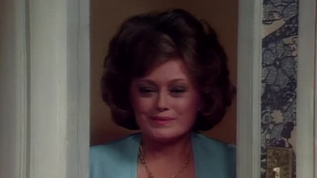 S03:E319 - The Emergence of Vivian