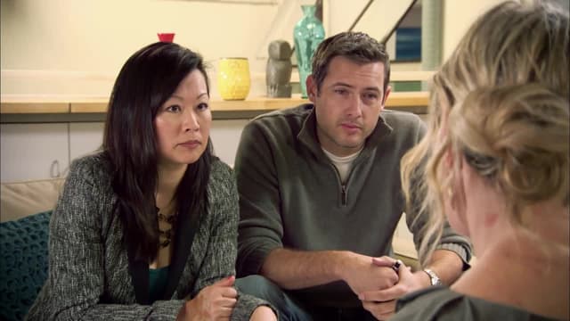 S01:E06 - Signed, Sealed, Delivered