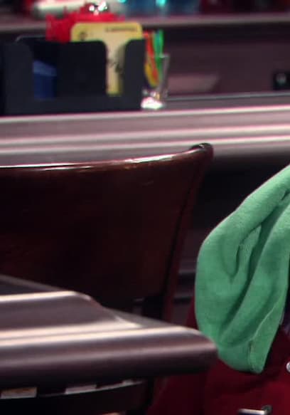 S01:E09 - Week in the Chair poster