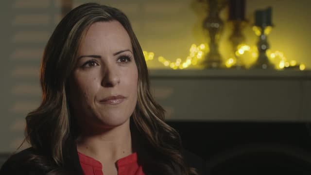 S01:E08 - El loco de las armas y la chica Hooters