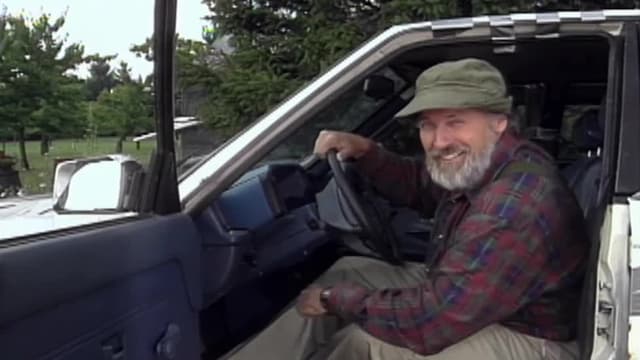 S07:E01 - Running of the Bulls