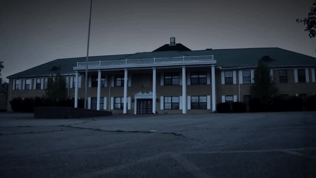 S03:E13 - Old Adrian Hospital