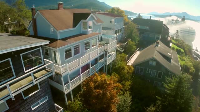 S03:E13 - Michigan and Ketchikan