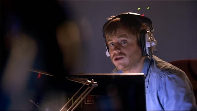 S01:E01 - Last Night a DJ Saved My Life