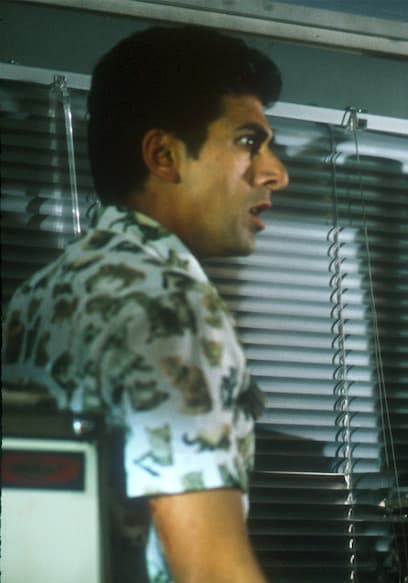 S01:E10 - Happy Days poster