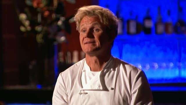 S06:E10 - 7 Chefs Compete