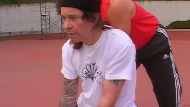 S02:E14 - Run, Ozzy, Run