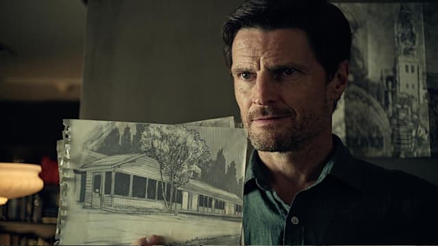 S01:E03 - "Crimson and Clover"