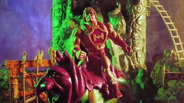S01:E02 - Clash of the Toy Titans