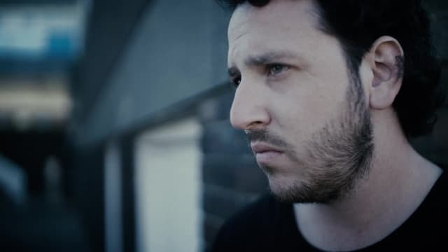 S04:E13 - Arthur Hutchinson