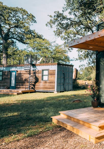 S01:E01 - Container Living & How Small Can You Get? poster