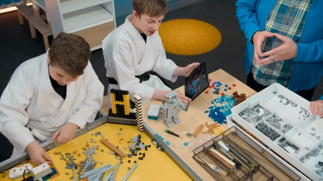 S01:E03 - Harry Potter