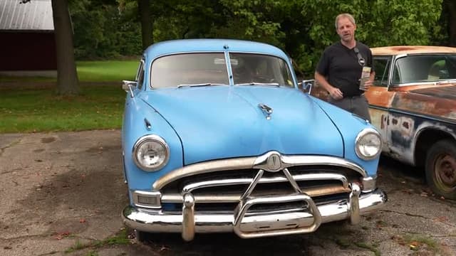 S01:E12 - Will It Run? Waking Up a Legend: Will This Fabulous Hudson Hornet Ride Again?