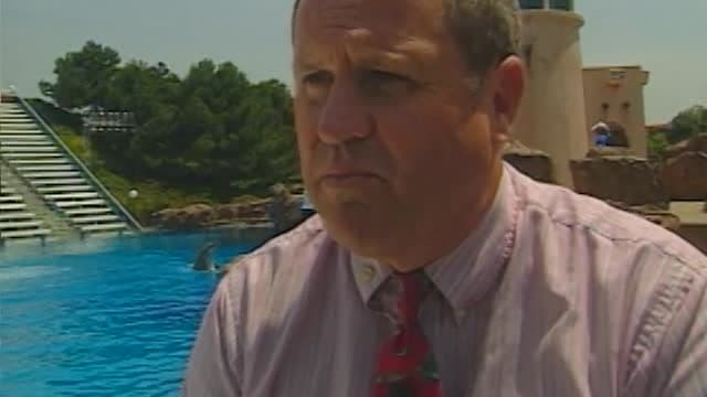 S01:E09 - Shark Attack Files