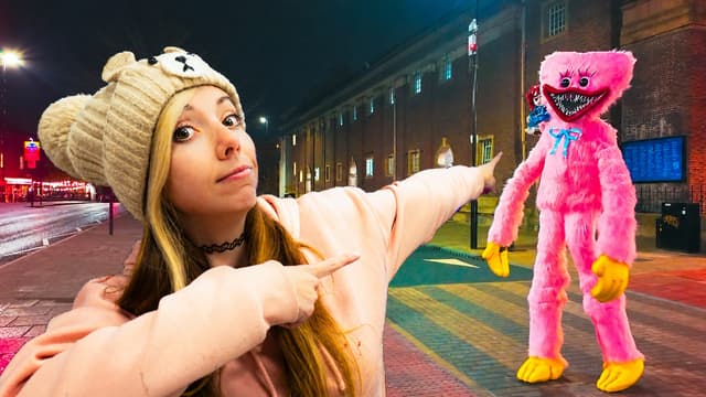 S01:E10 - I Built Poppy & Kissy Missy (And Wore It in Public) + I Made Lily Lovebraids From Poppy Playtime