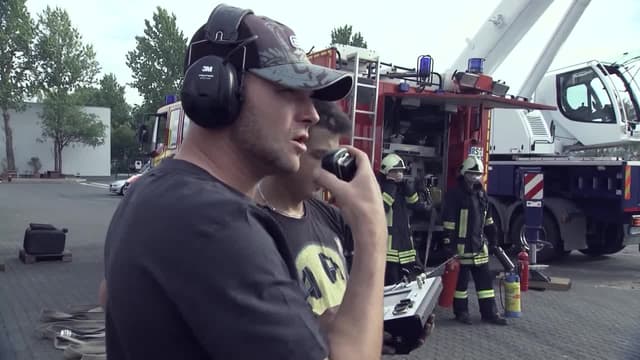 S03:É17 - S03:E17 - Stunt Highlights