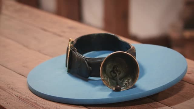 S06:E15 - Iron Rocking Chair, Bear With Ragged Staff and Cowbell