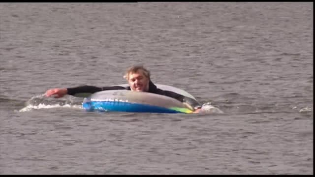 S01:E07 - Vessels, Flippers and Bathing Trunks