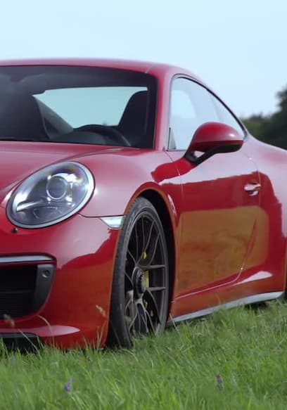 Póster de S08:E10 - BMW M4 CS vs. Porsche 911 GTS