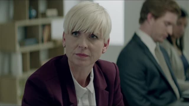 S01:E05 - August