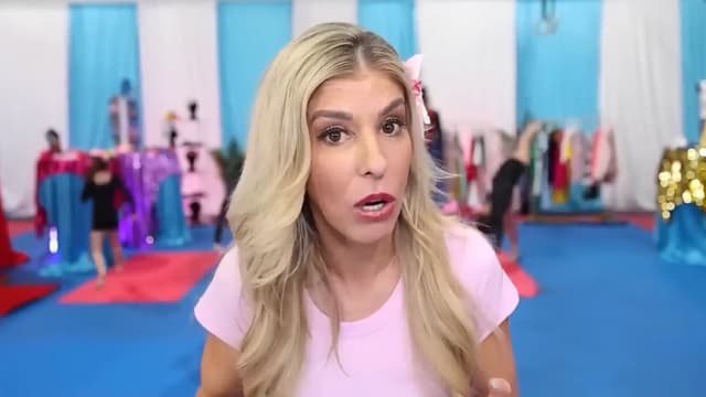 S06:E09 - Gymnastics Dress to Impress in Real Life