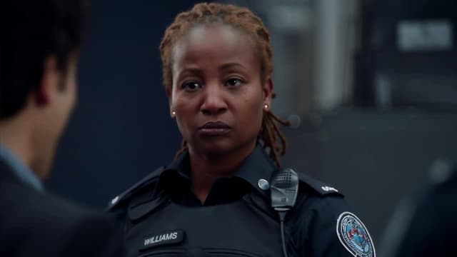 S01:E09 - Girlfriend of the Year