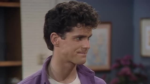 S01:E09 - Carol's Crush