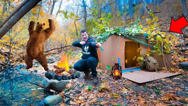 S01:E10 - Epic Box Forts in the Forest!