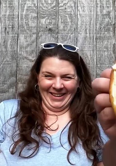 S01:E05 - Ikea's Restaurant / Costco's Hot Dogs poster