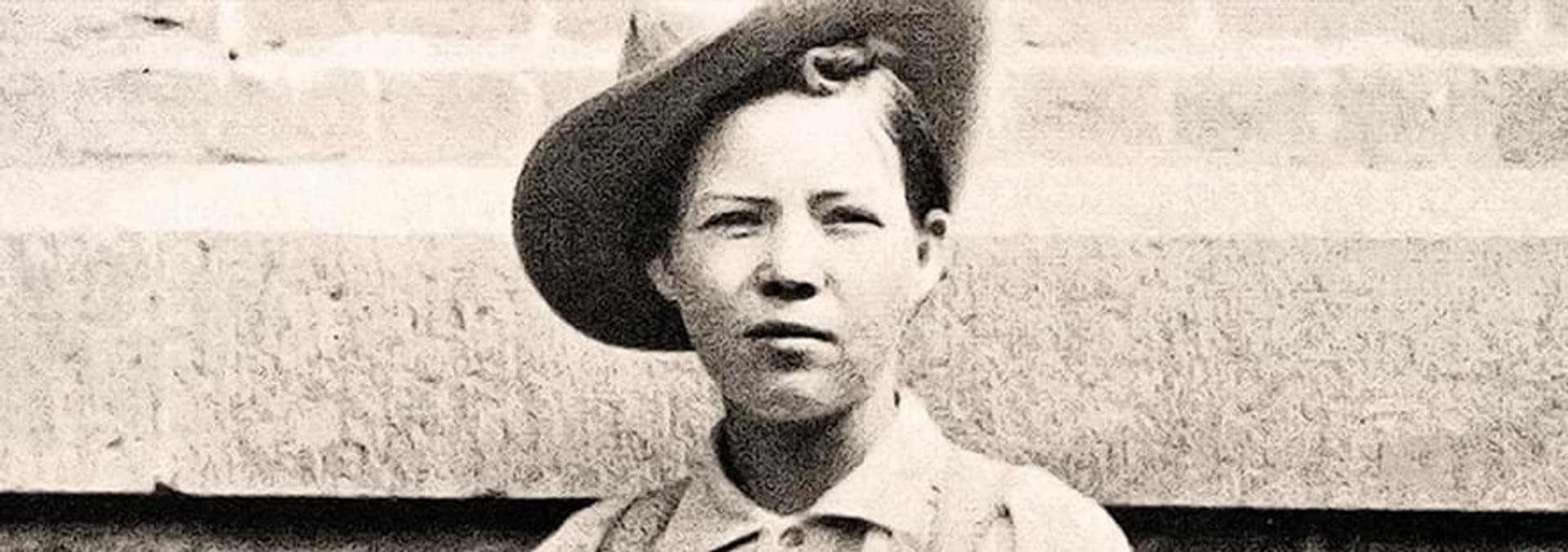 Watch Footprints of the Frontier S01:E07 - Legendary Ladies of the Wild ...