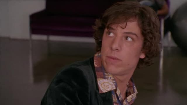 S03:E01 - The End Is the Beginning