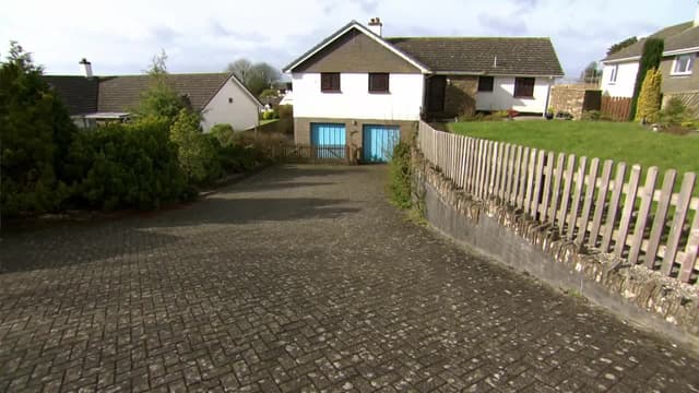 S01:E03 - South Wales